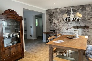 Dining - Holiday home in Büsum with swimming pool (Büsum)