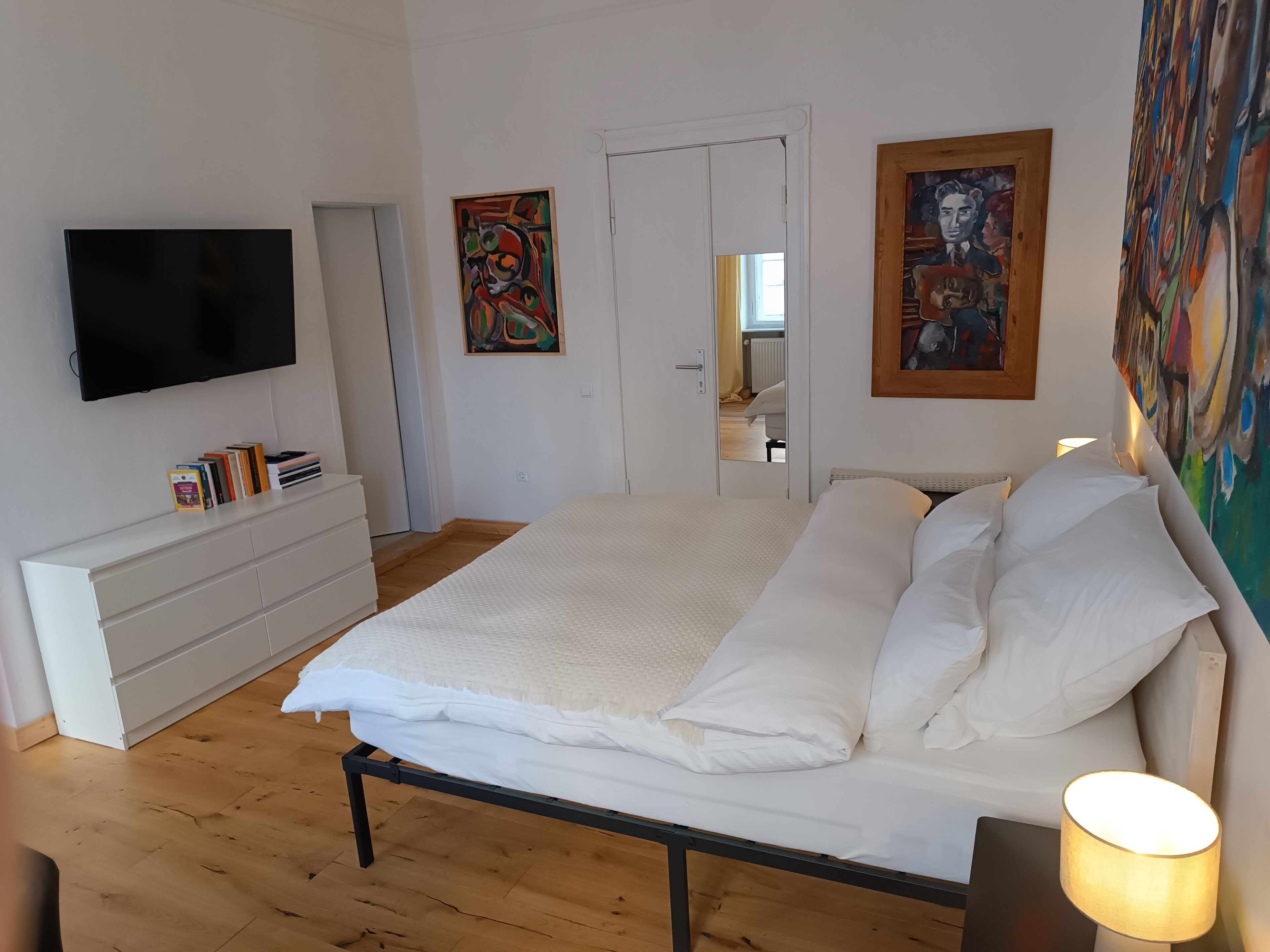 1 sovrum, skrivbord, gratis wi-fi och sängkläder