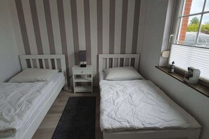 2 bedrooms, free WiFi - 5 minutes to the North Sea beach (Dornumersiel)