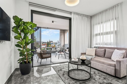 Noir Luxury Residence - Rooftop & Jacuzzi by Nomads