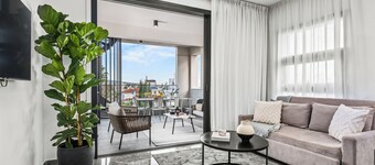 Noir Luxury Residence - Rooftop & Jacuzzi by Nomads