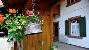 Enceinte de lâhĂ©bergement