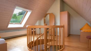 Silitysrauta/-lauta, Wi-Fi, vuodevaatteet