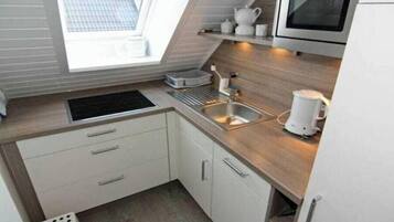 Kühlschrank, Ofen, Herdplatte, Geschirrspüler
