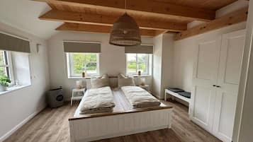 Bügeleisen/Bügelbrett, kostenloses WLAN