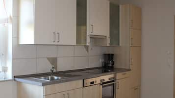 Kühlschrank, Ofen, Herdplatte, Geschirrspüler