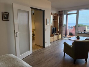 Interior - Berolina 518 - Horizon - Fantastic view over the Baltic Sea to the horizon! (Dahme)