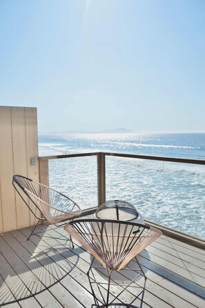Property grounds - Kasa Dharma an oceanfront House (Ensenada)