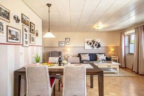 Dining - Guesthouse Trostelhof 2 (Salem-Neufrach)