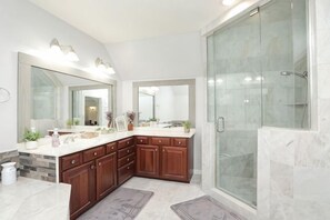 Bathroom - La Casa De Francella (Harris County)