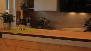 Kühlschrank, Ofen, Herdplatte, Geschirrspüler