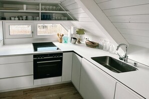 Kühlschrank, Ofen, Herdplatte, Geschirrspüler