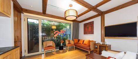 Deluxe Triple Room, Garden View | Premium bedding, memory-foam beds, desk, free WiFi