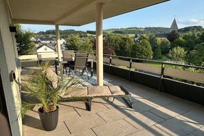 Outdoor dining - Holiday apartment Nature Quarter (Willingen)