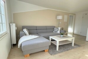 Smart TV, stereo - Lighthouse at Gertrude's Country House (Juist)