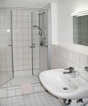 Shower - Holiday home with 2 bedrooms (Buchenberg)
