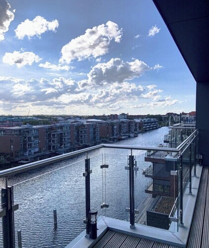 Ferienwohnung in Emden mit Schwimmbecken