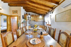 Dining - Holiday House Šimun - Three bedroom Holiday house with pool (Stankovci)