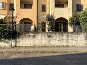 Exterior - Roma 1 Apartment - THE V Collection (Turate)