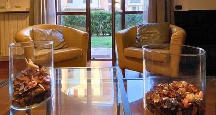 Roma 2 Apartment - THE V Collection