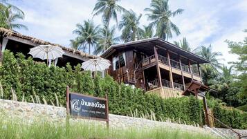 Pemandangan dari properti