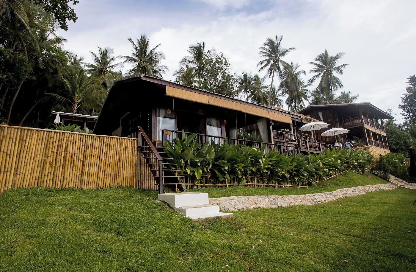 Deluxe Villa 2, Ocean View | Desk, free WiFi