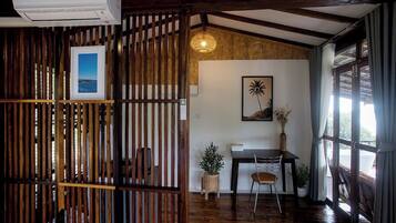 Deluxe Villa 5, Ocean View | 書桌、免費無線上網