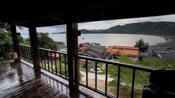 ลานระเบียง/นอกชาน