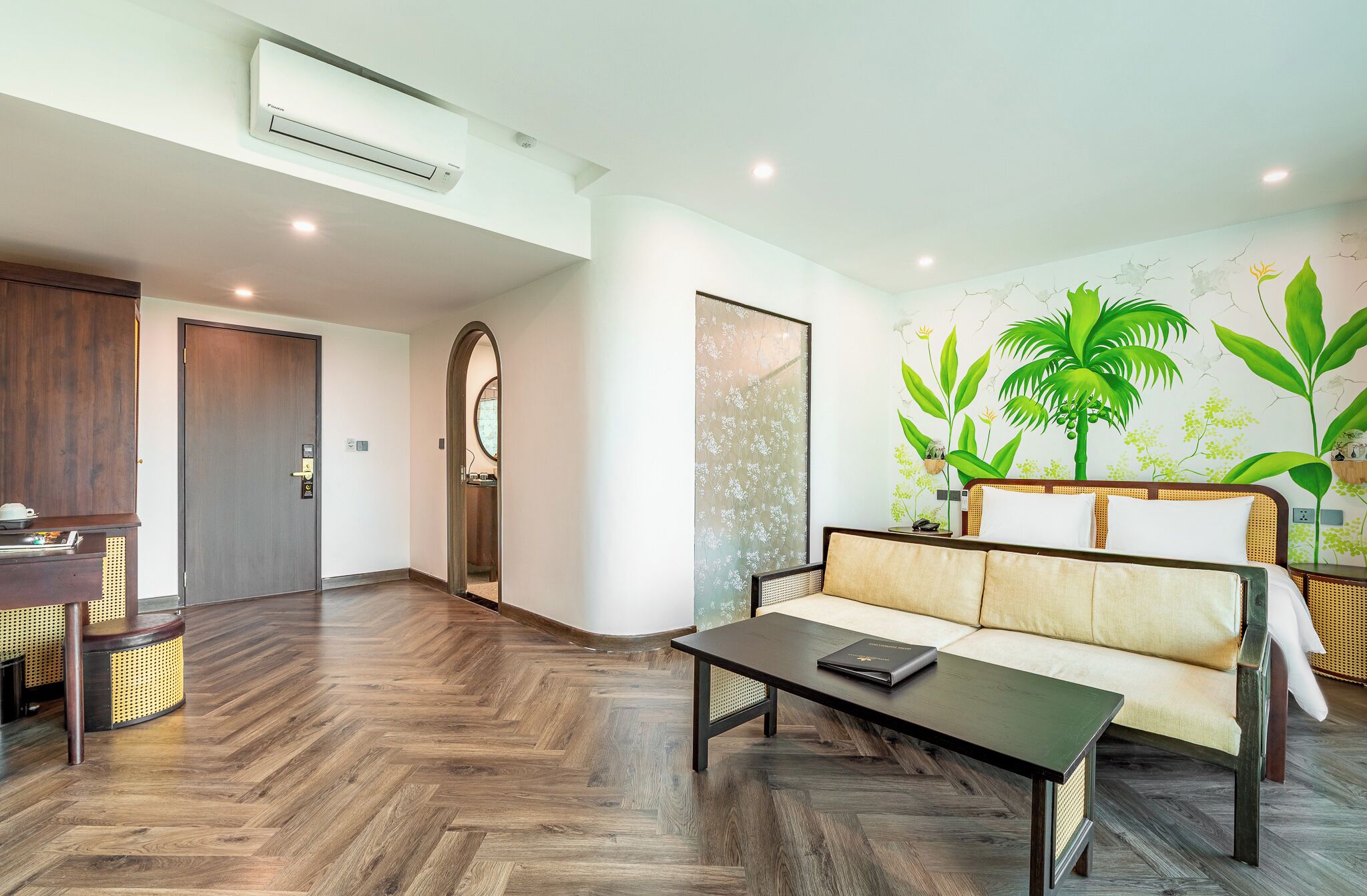 Premier Room, Pool View | In-room safe, desk, laptop workspace, soundproofing