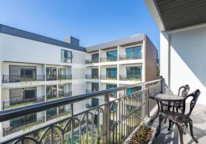 Premier Room, Pool View | Terrace/patio - The Green Hotel Vientiane (Vientiane)