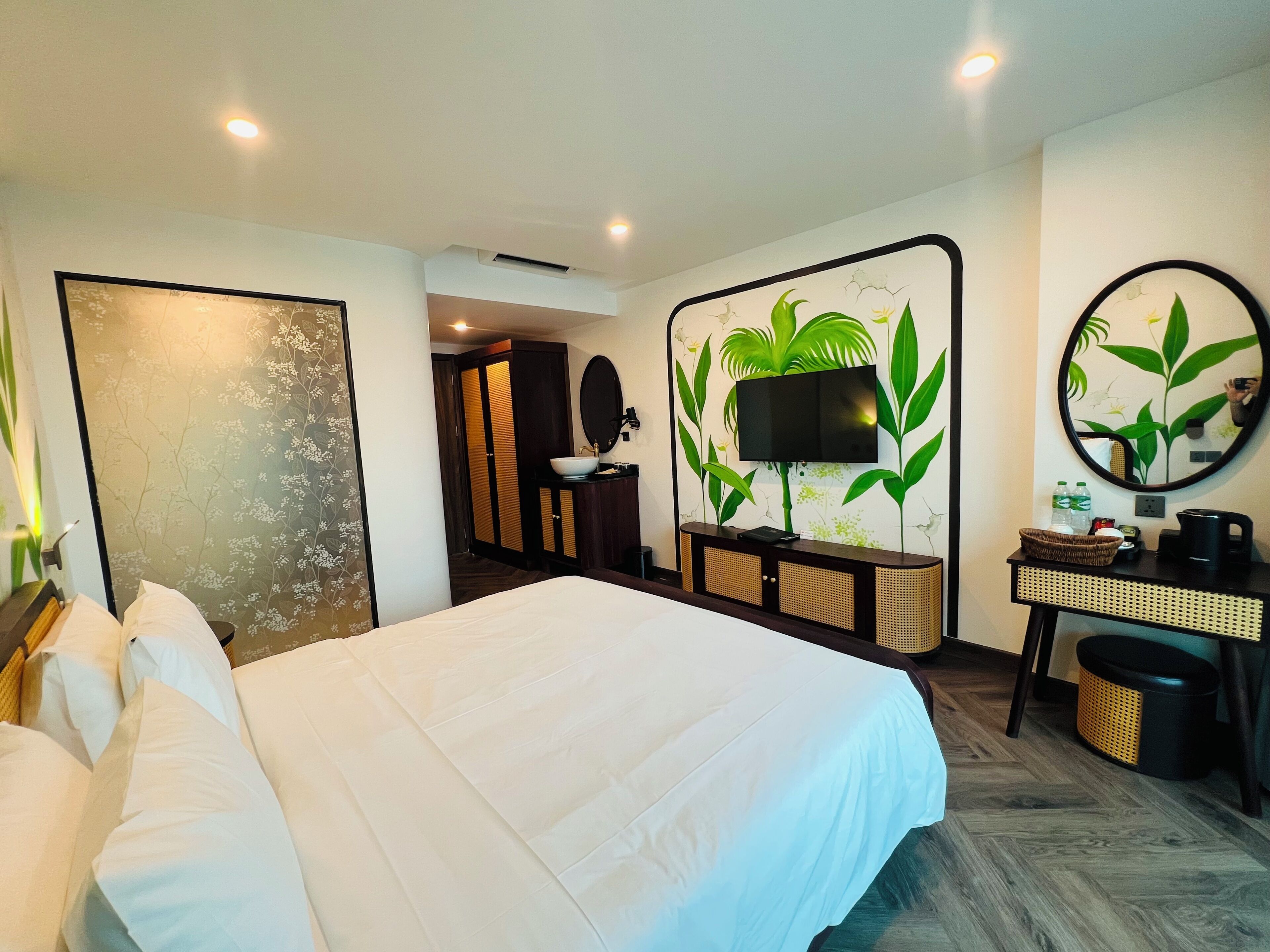 Classic-Doppelzimmer, Stadtblick | Zimmersafe, Schreibtisch, laptopgeeigneter Arbeitsplatz