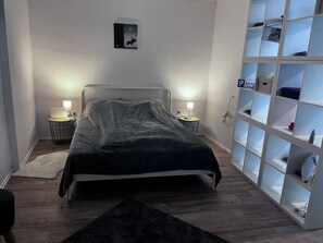 Iron/ironing board, free WiFi, bed sheets - Vacation apartment Am MeetingPoint (Weilmünster)