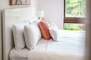 Bügeleisen/Bügelbrett, kostenloses WLAN, Bettwäsche