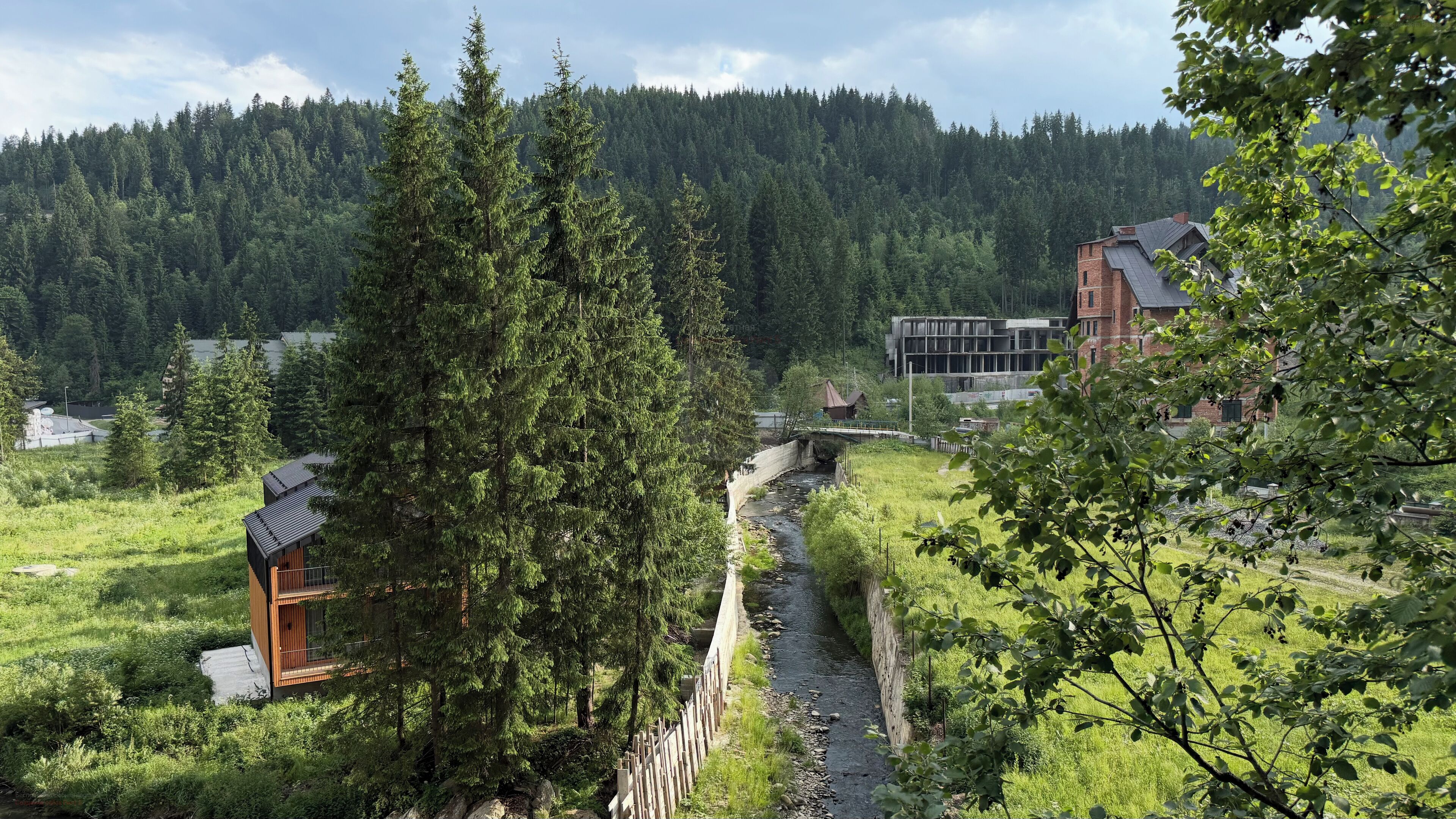 Quang cảnh nhìn từ nơi lưu trú