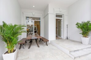 Villa, vistas a la ciudad | Terraza o patio