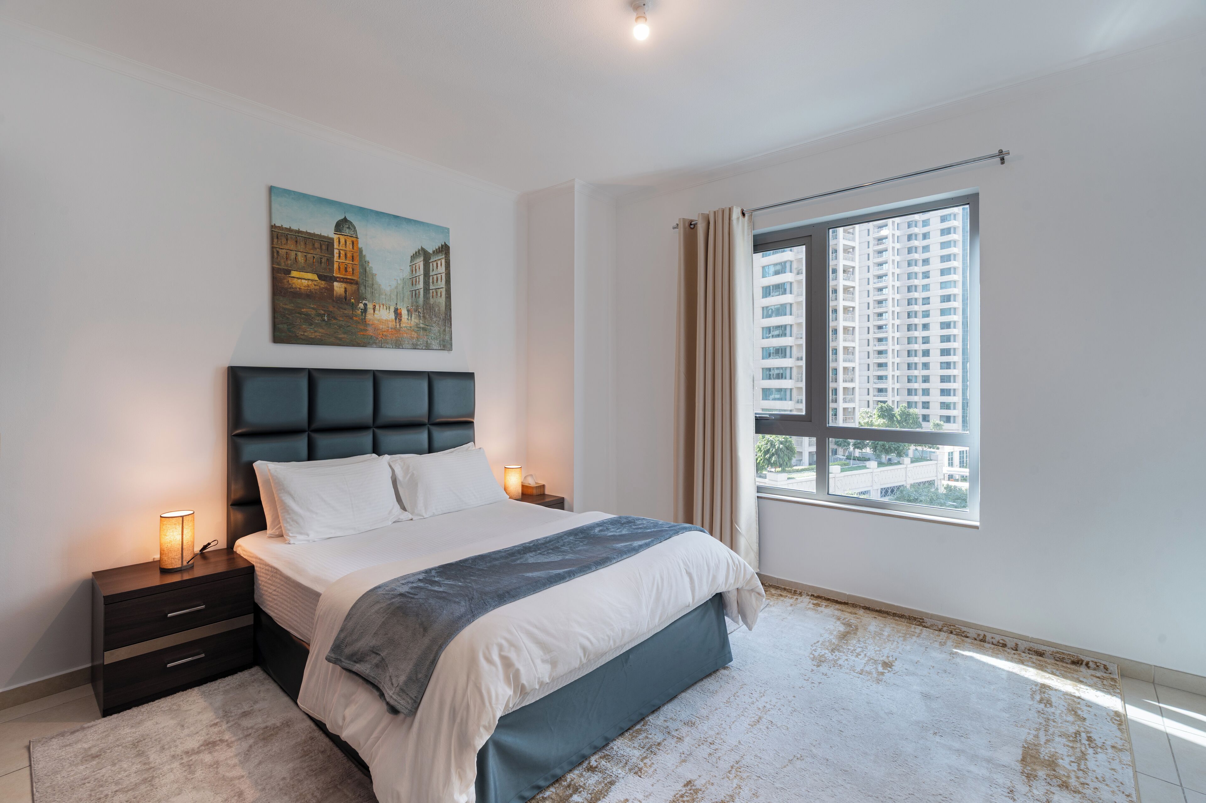 Skrivebord, strykejern/-brett, wi-fi (inkludert) og rullestolvennlig