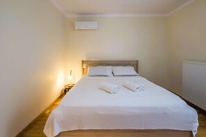 2 bedrooms, WiFi, bed sheets - Elegant Urban Retreat in Psychiko (Psichiko)