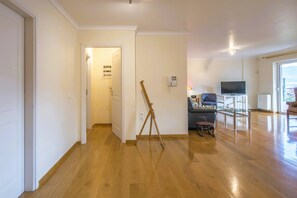 Interior - Elegant Urban Retreat in Psychiko (Psichiko)