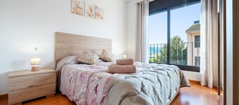 Apartment 'Miguel' with Private Terrace, Wi-Fi and Air Conditioning