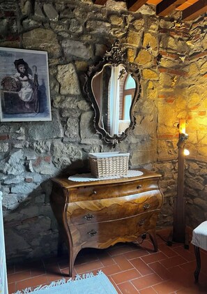 Interior - Cozy barn in the green 5 km to Florence Italy (Fiesole)