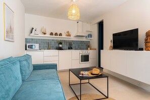 TV - La Perle Bleue: a marine interlude in the heart of Agde (Agde)