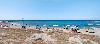 Villa 'La Dimora di Patty' with Sea View, Wi-Fi and Air Conditioning