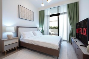 Deluxe-Studio, Balkon | Hochwertige Bettwaren, Betten mit Memory-Foam-Matratzen