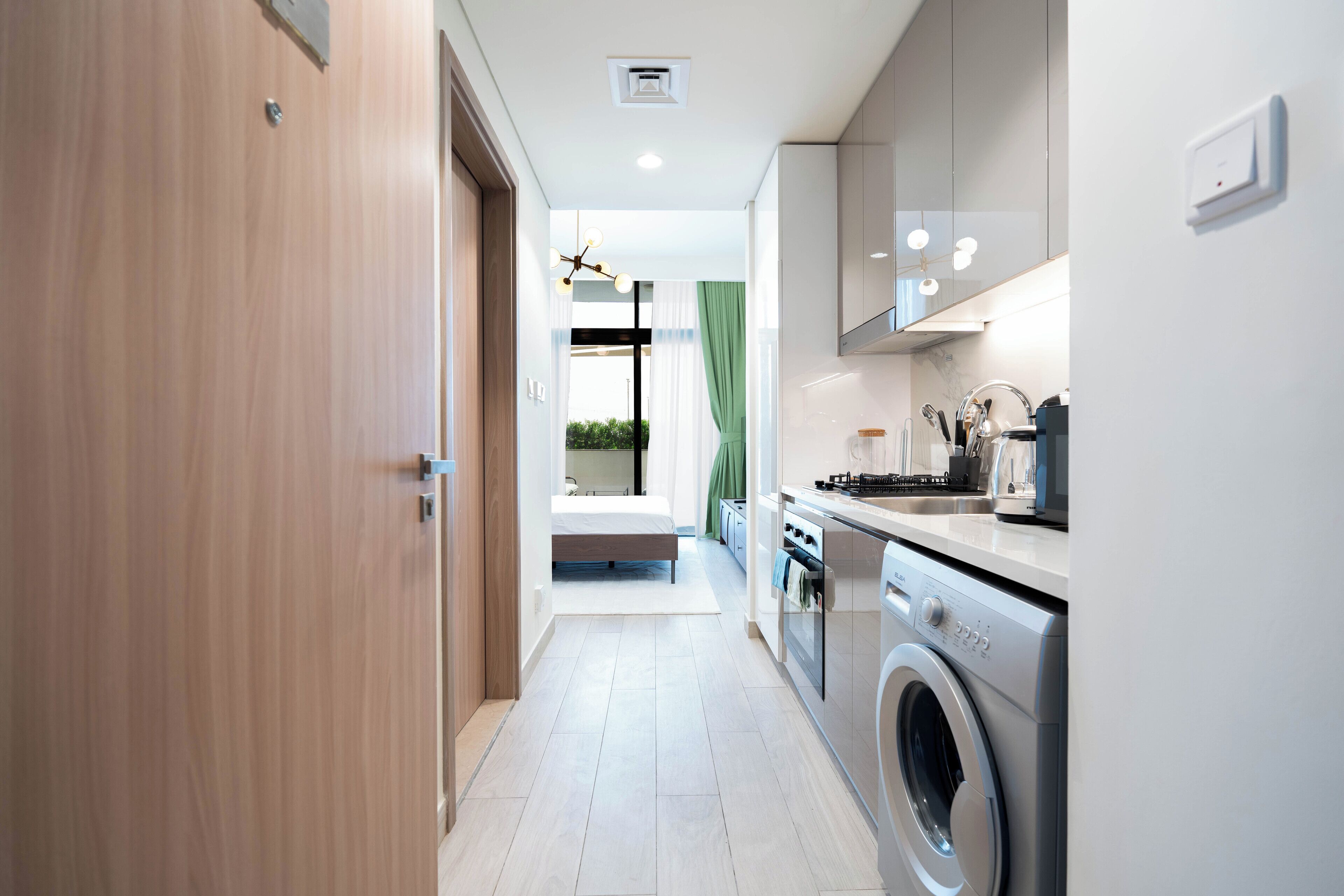 Deluxe Studio, Balcony | Private kitchen