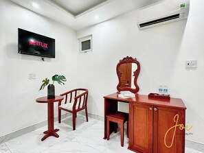Superior Double Room | Laptop workspace, blackout drapes, iron/ironing board, free WiFi - Joi Boutique Bãi Sau (Vung Tau Ward)