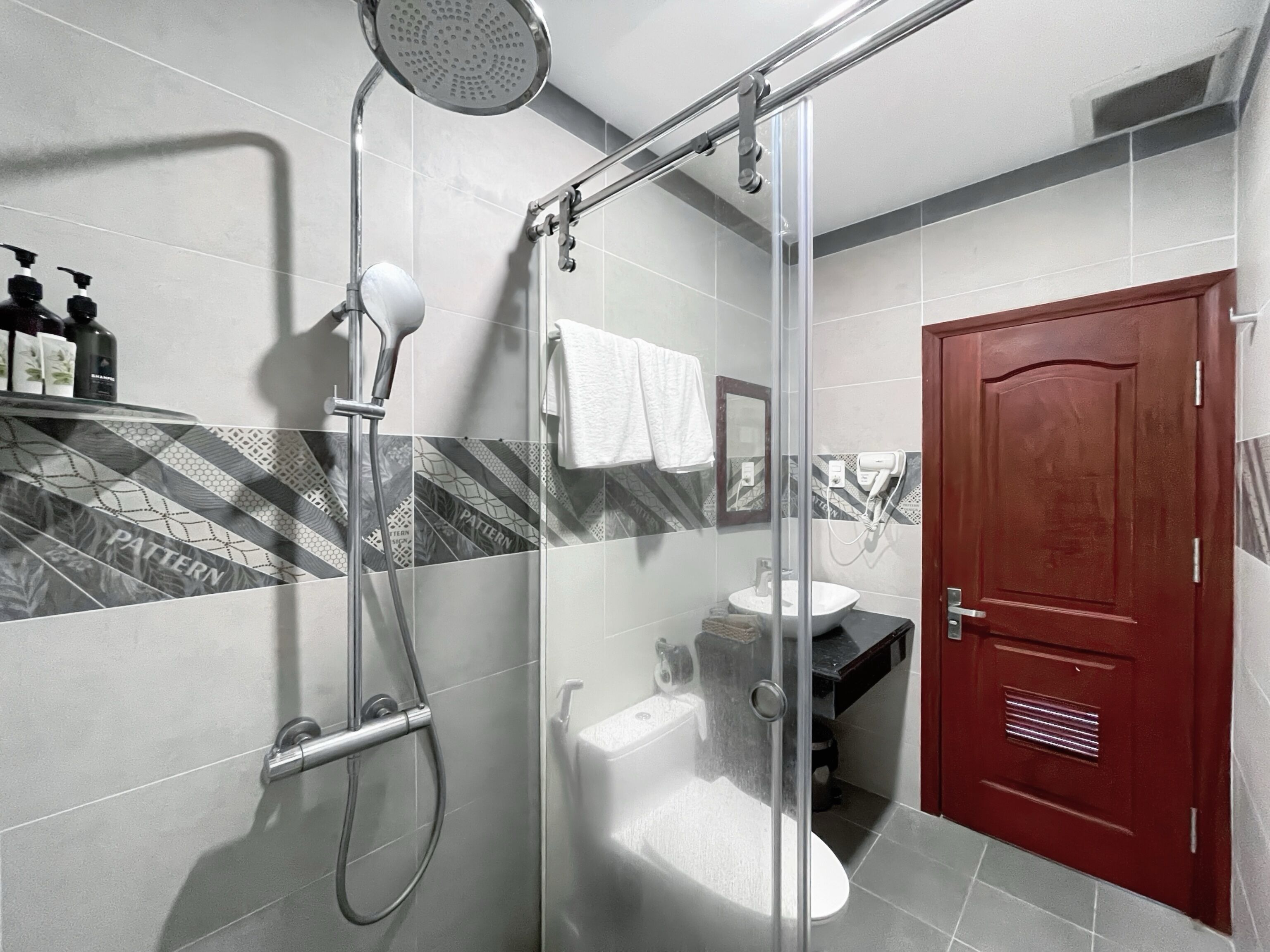 ห้องซูพีเรียดับเบิล, เตียงใหญ่ 1 เตียง, วิวเมือง | ห้องน้ำ | ฝักบัว, ไดร์เป่าผม, รองเท้าสวมภายในห้อง, ผ้าเช็ดตัว