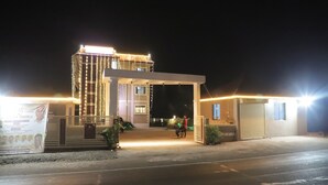 Exterior - Hotel Devanshri Rooms & Restaurant (Pen)