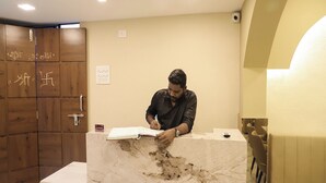 Reception - Hotel Devanshri Rooms & Restaurant (Pen)
