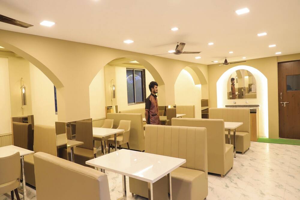 Hotel Devanshri Rooms & Restaurant - Andoshi