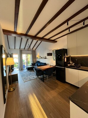 Living area - Breathtaking Seaview Apartment at Lighthouse Beach - Paphos (Paphos)
